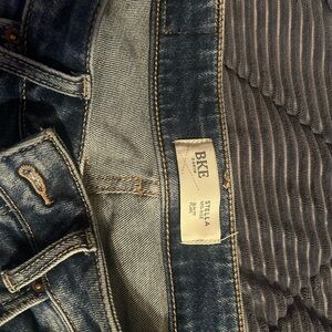 BKE STELLA FLARE LEG JEANS SIZE 28x30 worn once!!!
